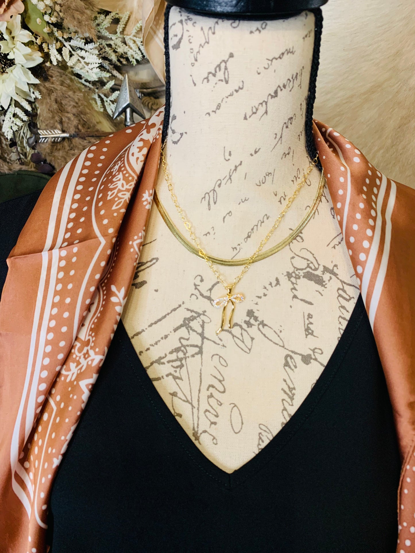 "Golden Ribbon" Necklace Set