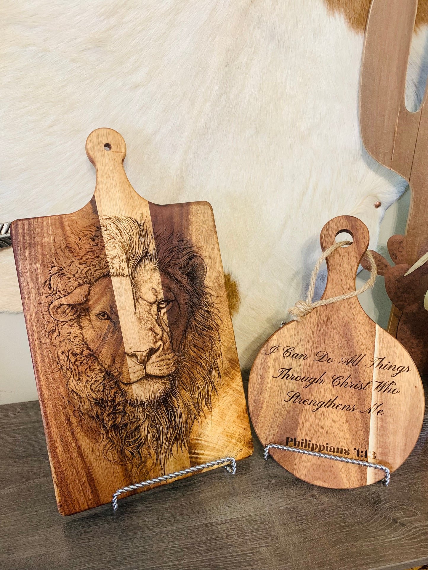 "Lion & Lamb" Kitchen Cutting Board Set