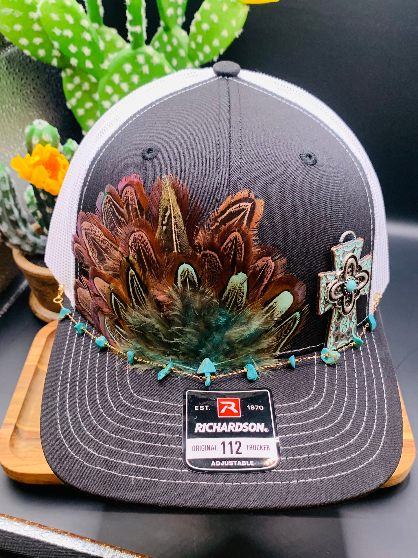 Richardson Feather Trucker Hat Two Tone Black/White