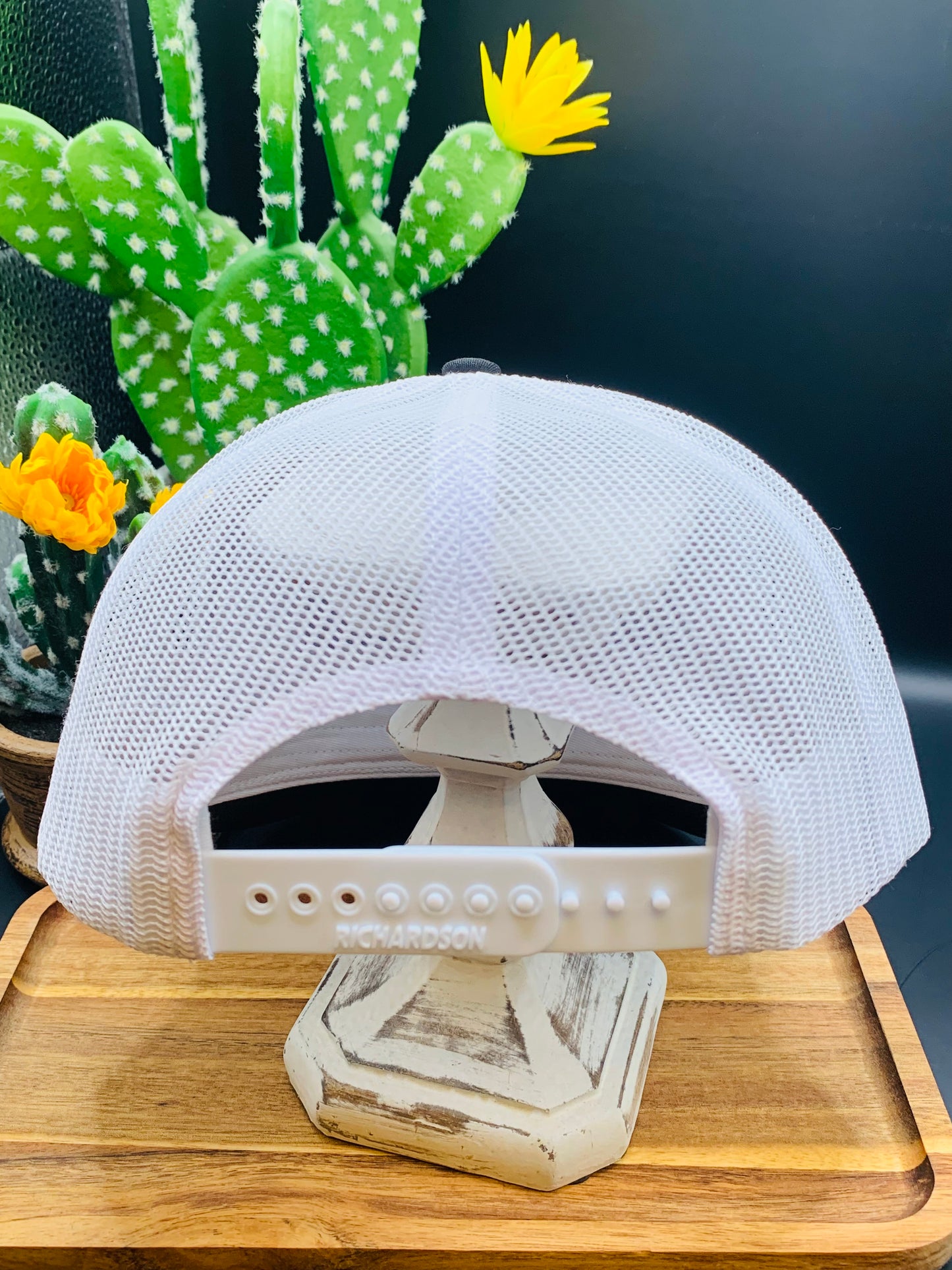 Richardson Feather Trucker Hat Two Tone Black/White