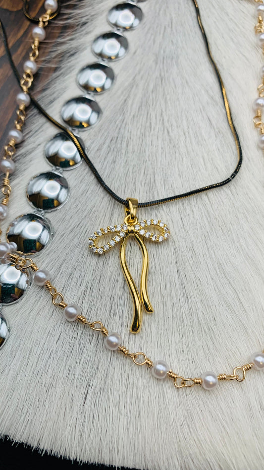 "Golden Ribbon & Pearls" Necklace Set