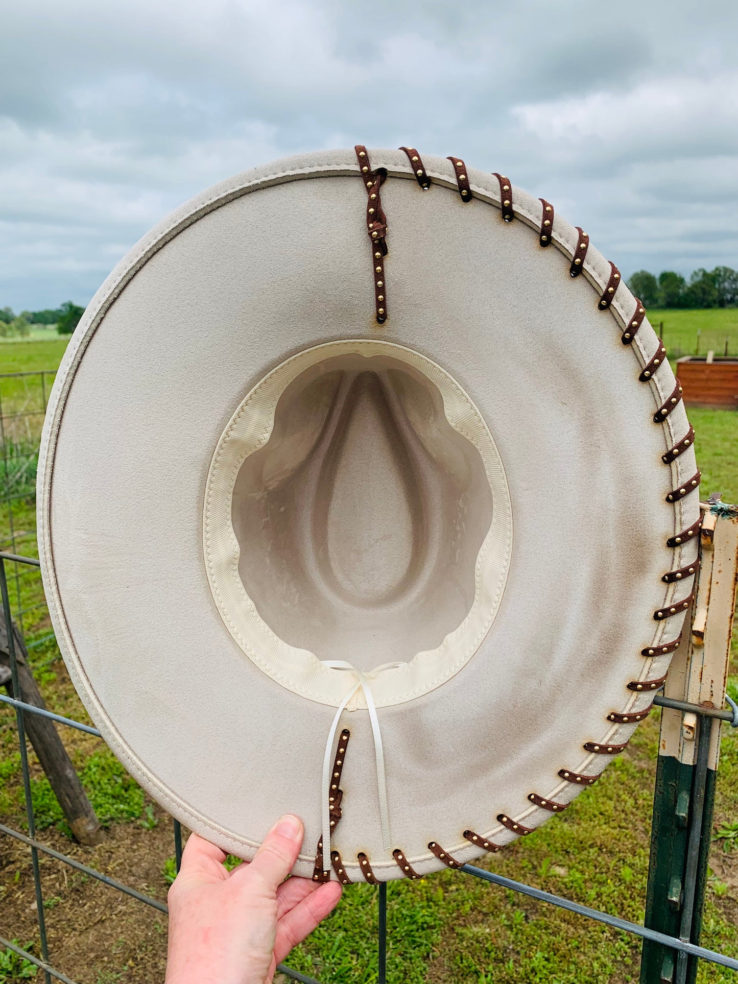 Rancher Hat "Smoke Show" Design