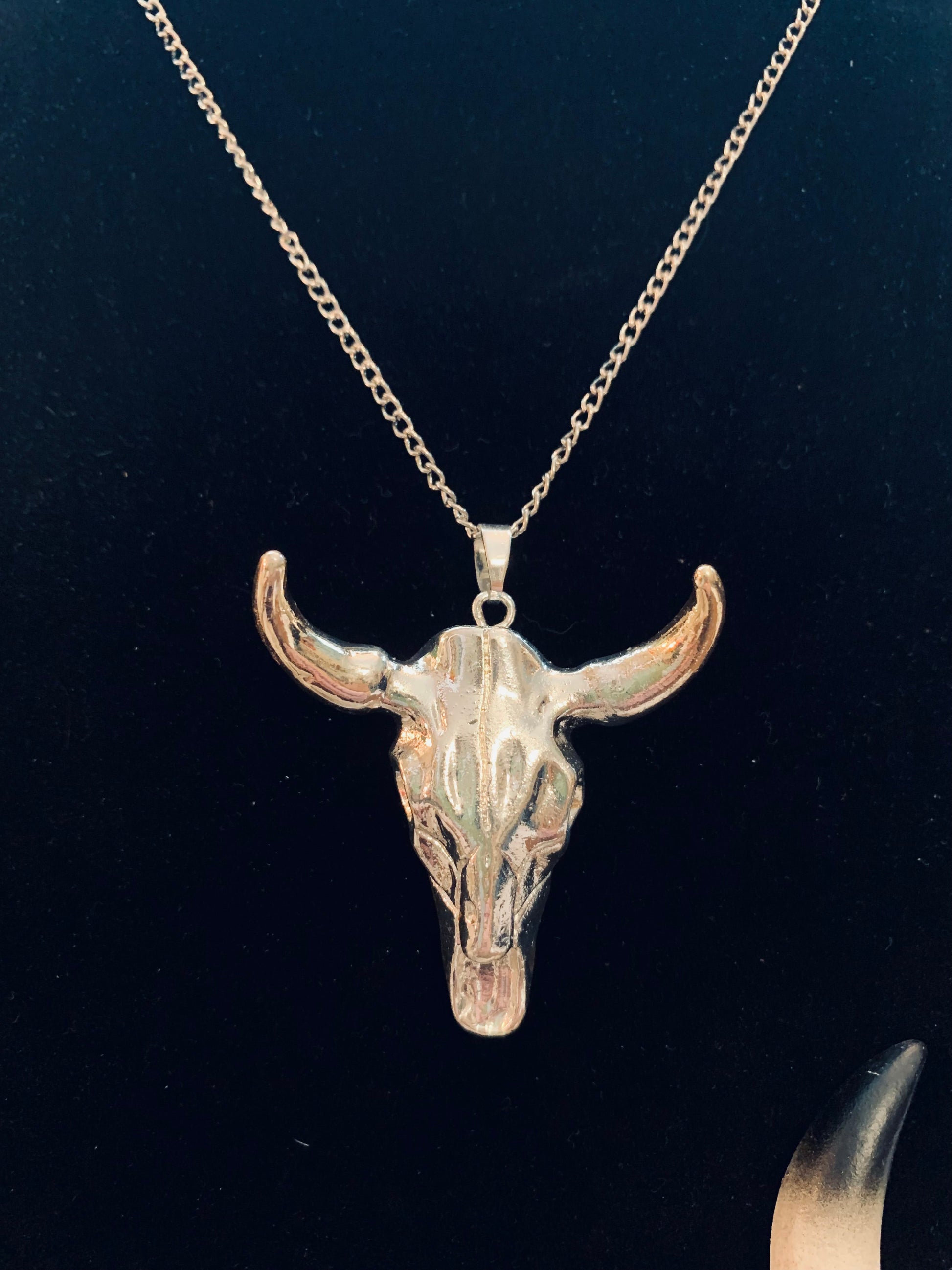 Silver Bull Skull Necklace Wild Western Dreams