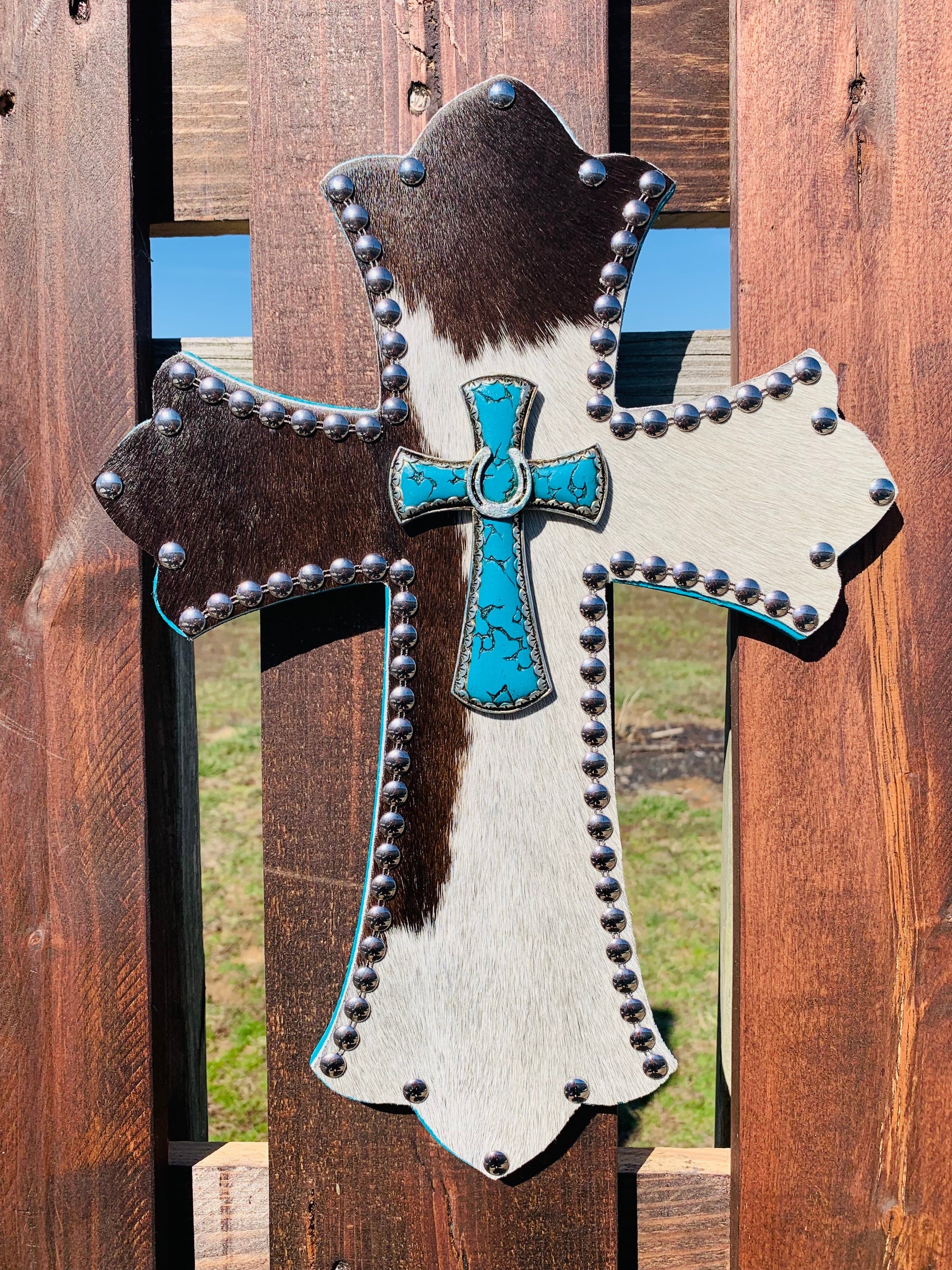 Western Cowhide Cross Wild Western Dreams